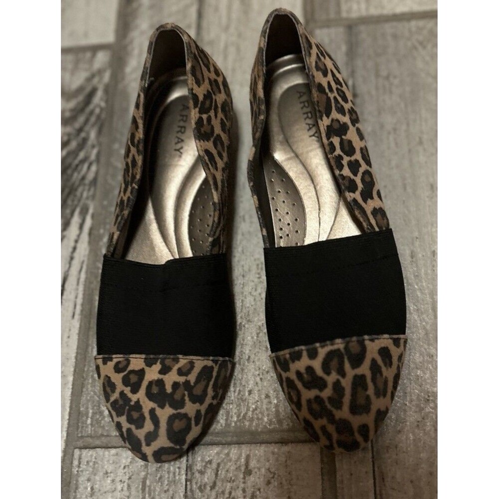 ARRAY Women's Leather Slip-On Wedged Flat Leopard SZ  U.S. 7.5 W
